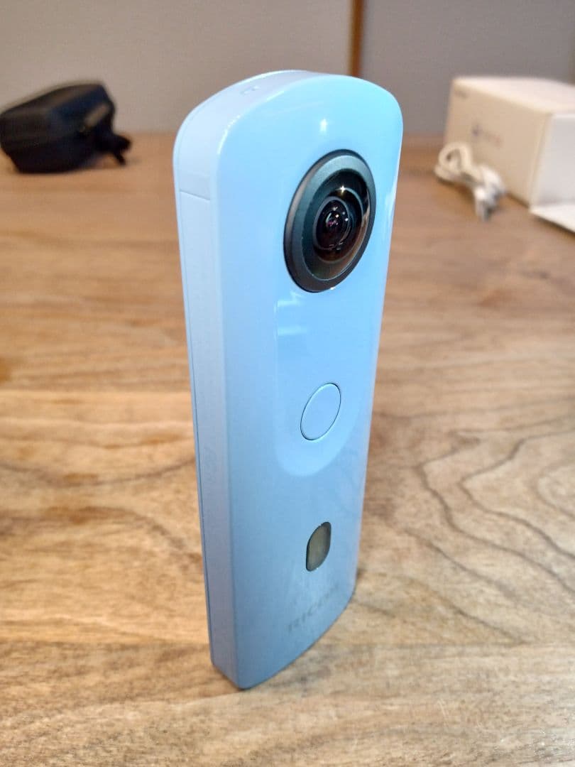 充電用アダプター付 未使用級 RICOH THETA SC2 取説+元箱+保証付