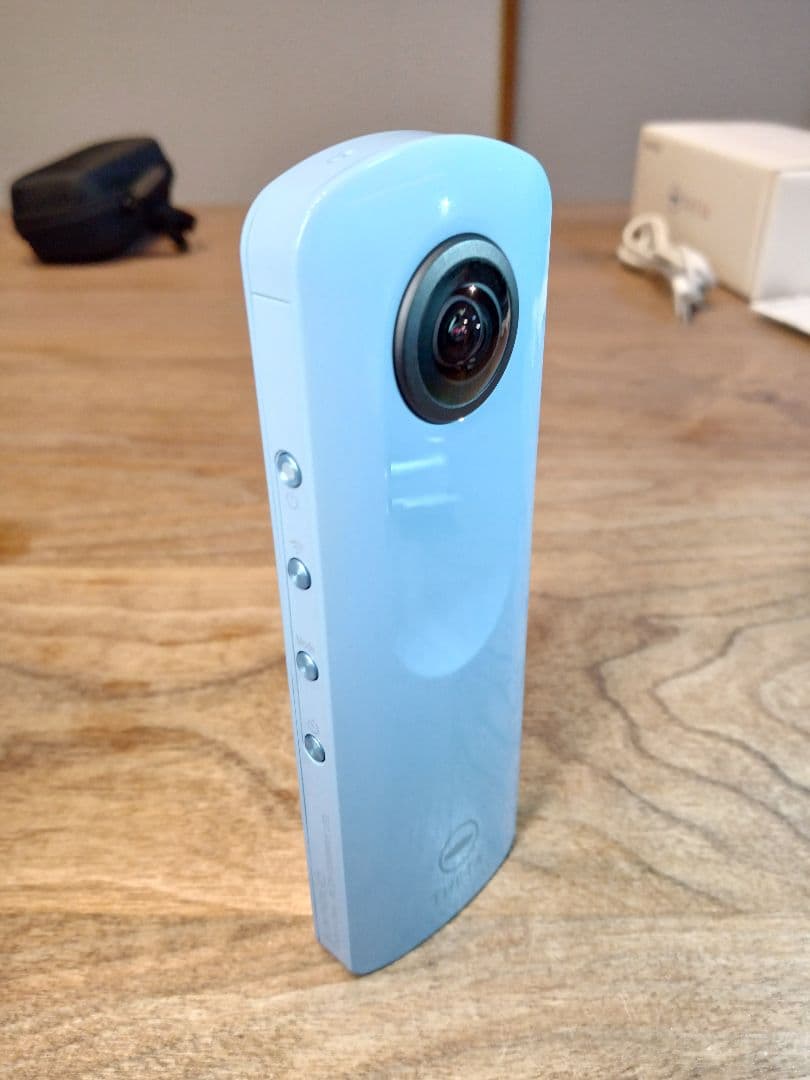 充電用アダプター付 未使用級 RICOH THETA SC2 取説+元箱+保証付