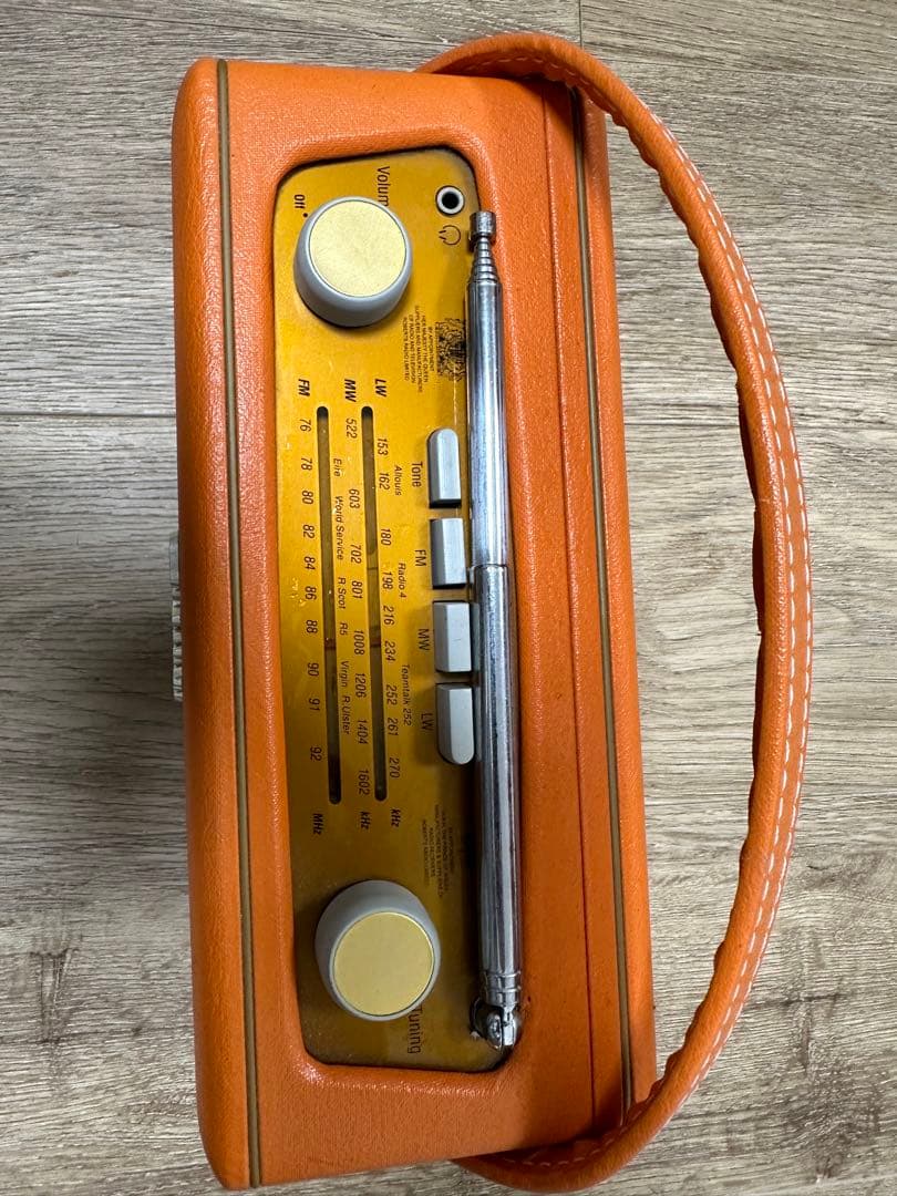 ROBERTS R250 クラシックラジオ