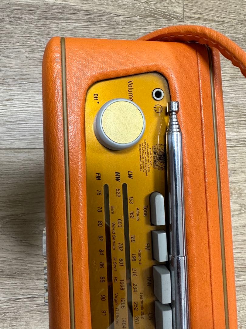 ROBERTS R250 クラシックラジオ