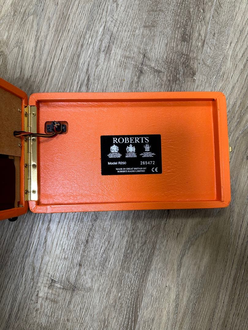 ROBERTS R250 クラシックラジオ