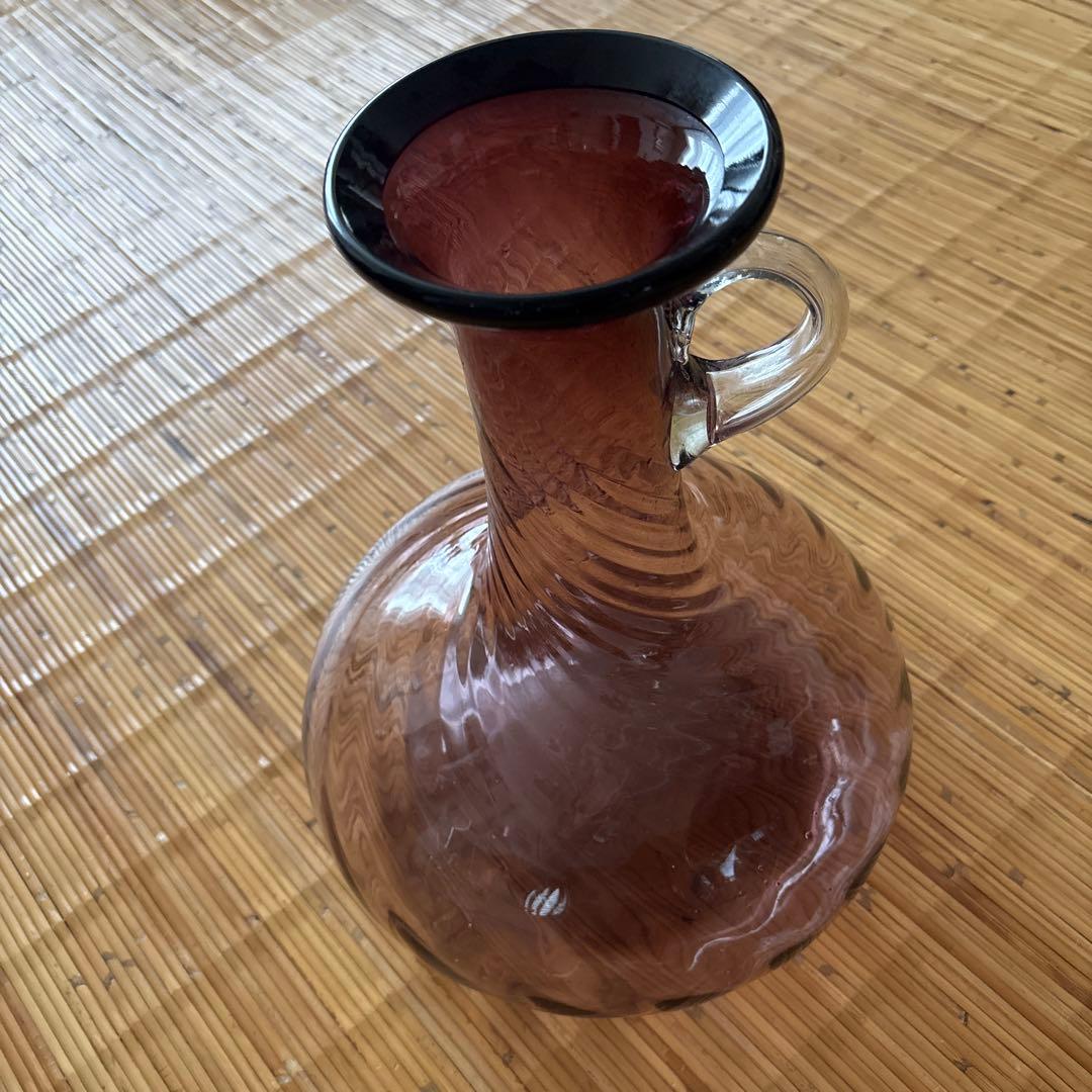 ガラスフラスコ型花瓶