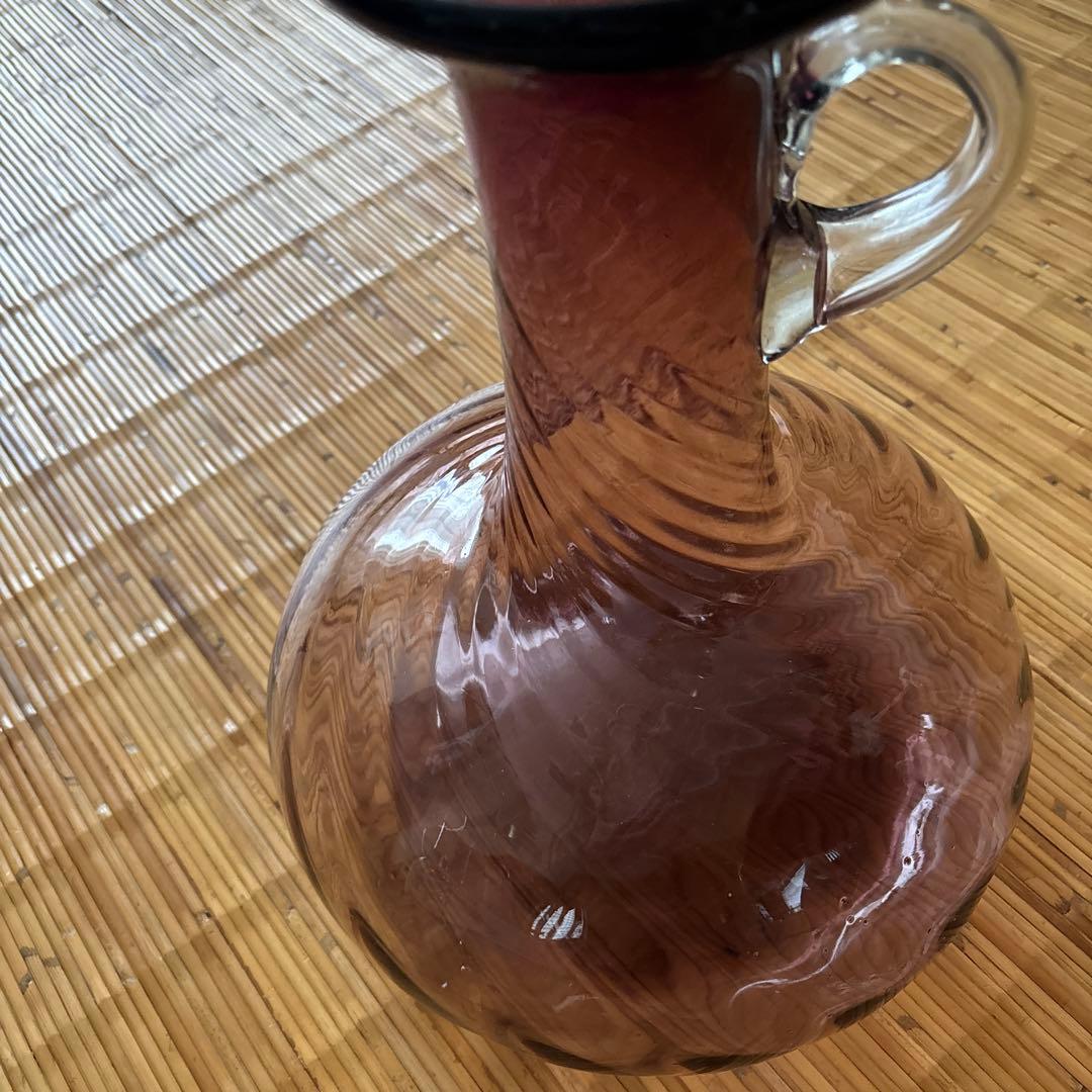 ガラスフラスコ型花瓶