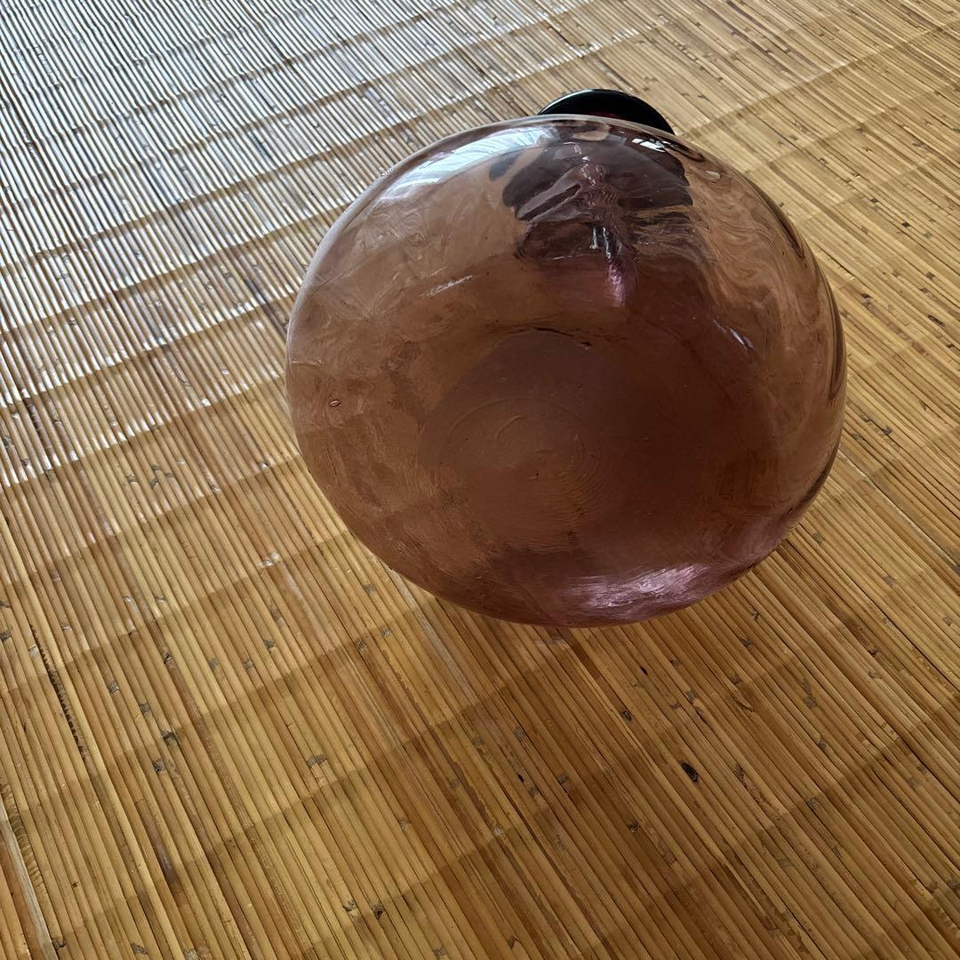 ガラスフラスコ型花瓶