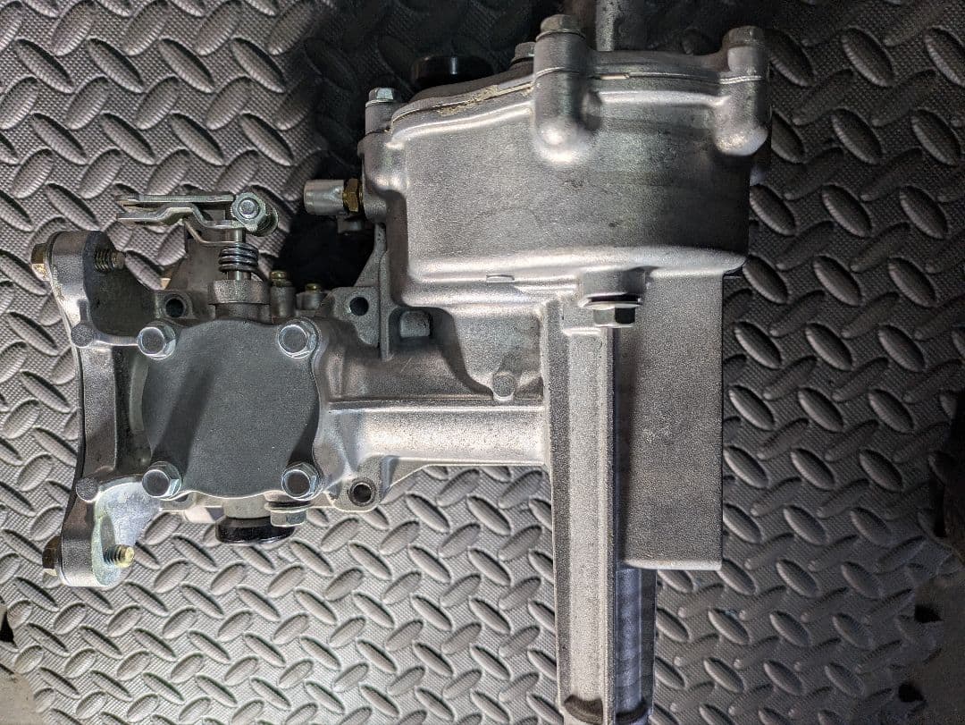 草刈り機　スパイダーモアSP850　ミッション