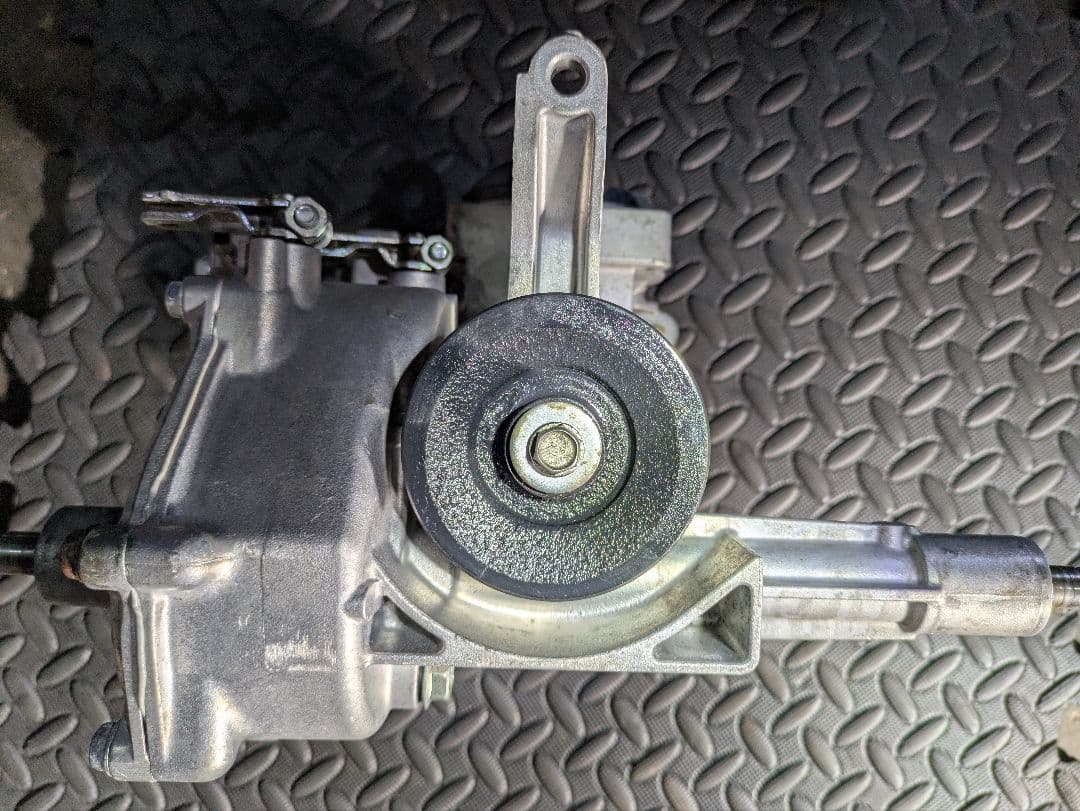 草刈り機　スパイダーモアSP850　ミッション