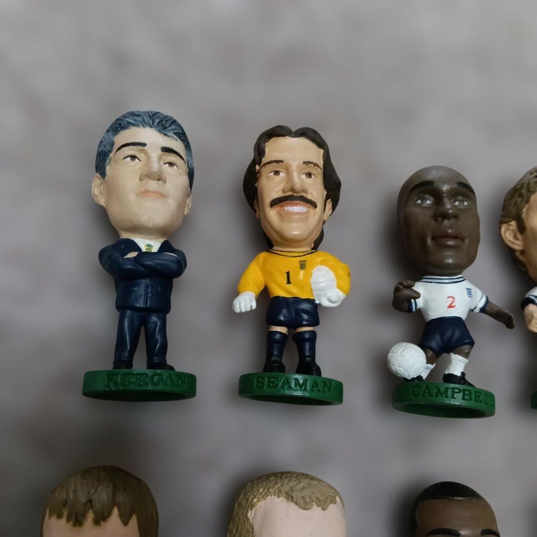 イングランド代表 サッカー選手 フィギュア12体セット