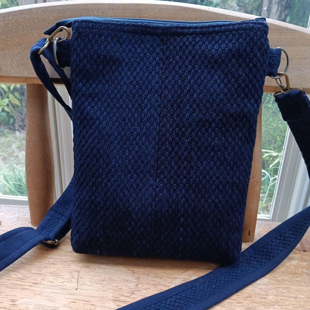 ショルダーバッグ　ハンドメイド　藍染木綿二重剣道着リメイク