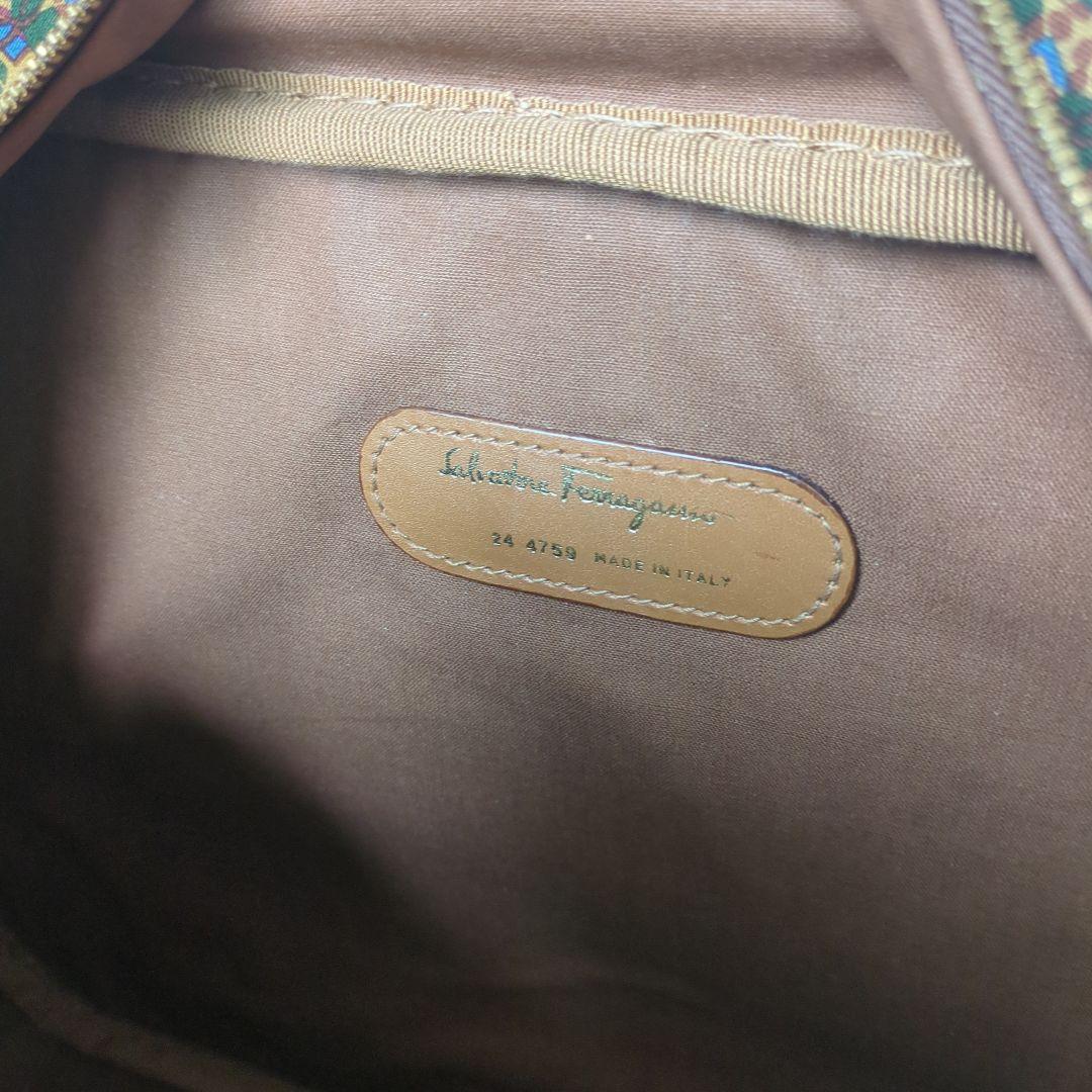 【美品】Salvatore Ferragamo　ボストンバッグ