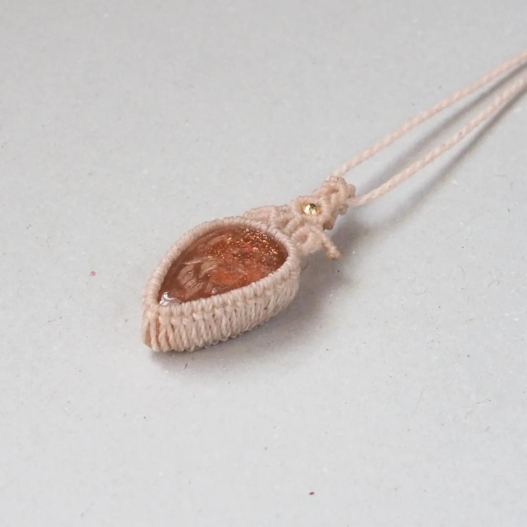 サンストーン マクラメ ネックレス