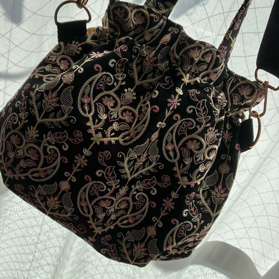 巾着バッグ（インド刺繍　ブラック）