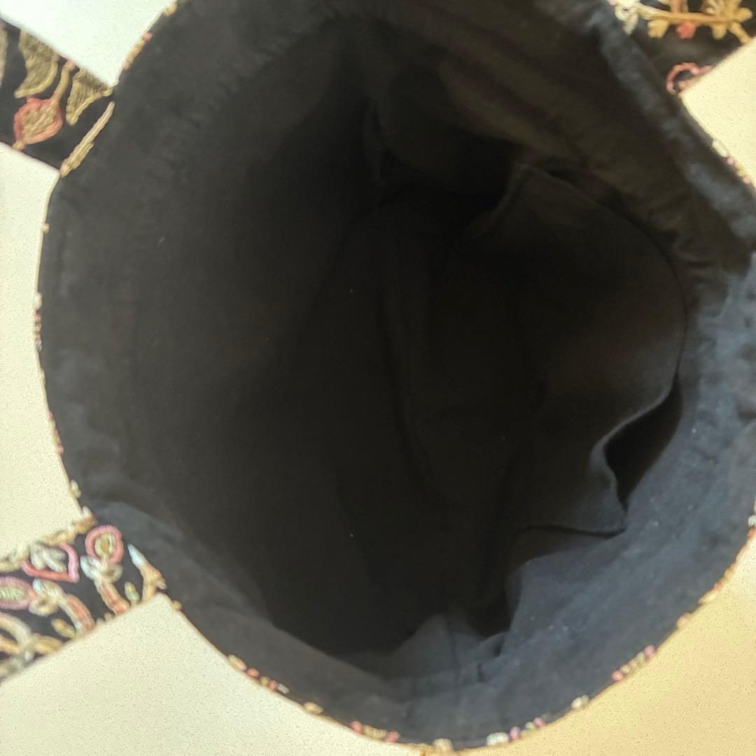 巾着バッグ（インド刺繍　ブラック）