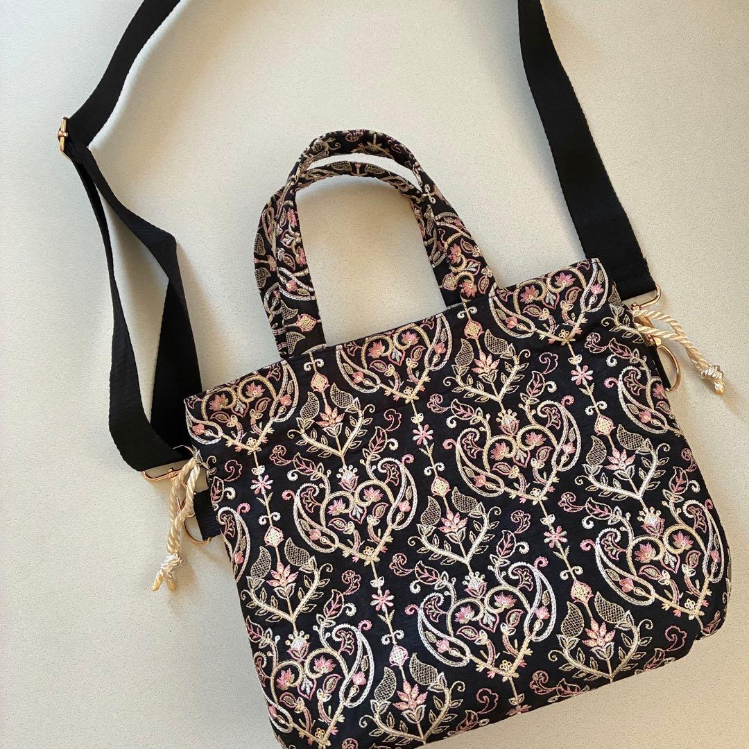 巾着バッグ（インド刺繍　ブラック）