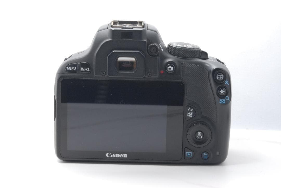 お値下げしました！最軽量一眼レフ♪ Canon Kiss X7 写真も動画OK