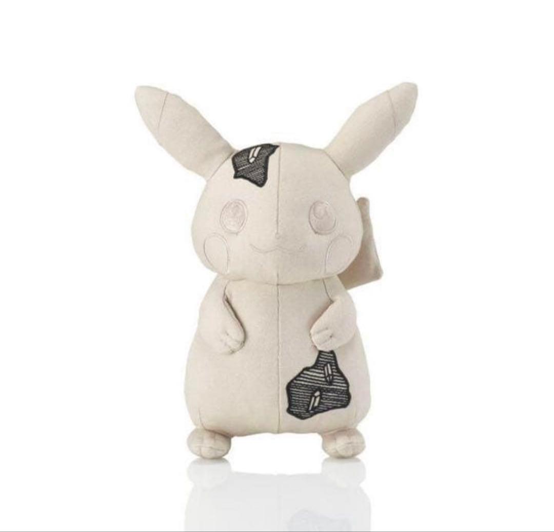 新品未使用Daniel Arsham×Pokemon plush Pikachu
