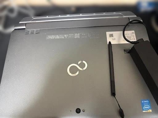 富士通 Q775/K バッテリー90%維持/フルセット/ペン・KB付