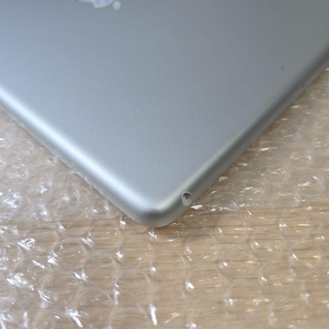 ゴ*読様 美品■iPad 8◼️電池極良品◼️純正アダプター充電ケーブル付属