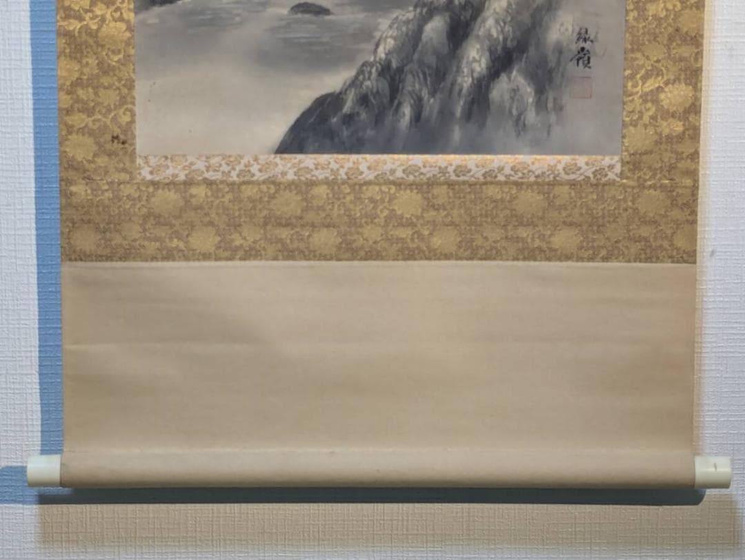 【真作】掛軸　水墨山水図　山間渓流図　古美術　茅葺き家屋風景　合箱入　U62