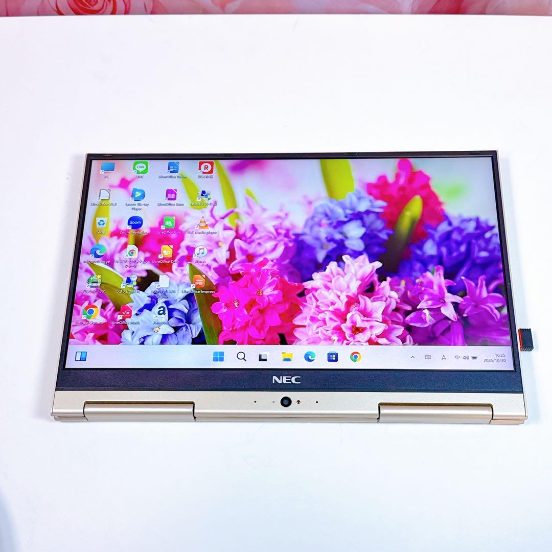 SSDでサクサク✨タブレット型ノートパソコン✨薄型 軽量✨2in1✨タッチパネル