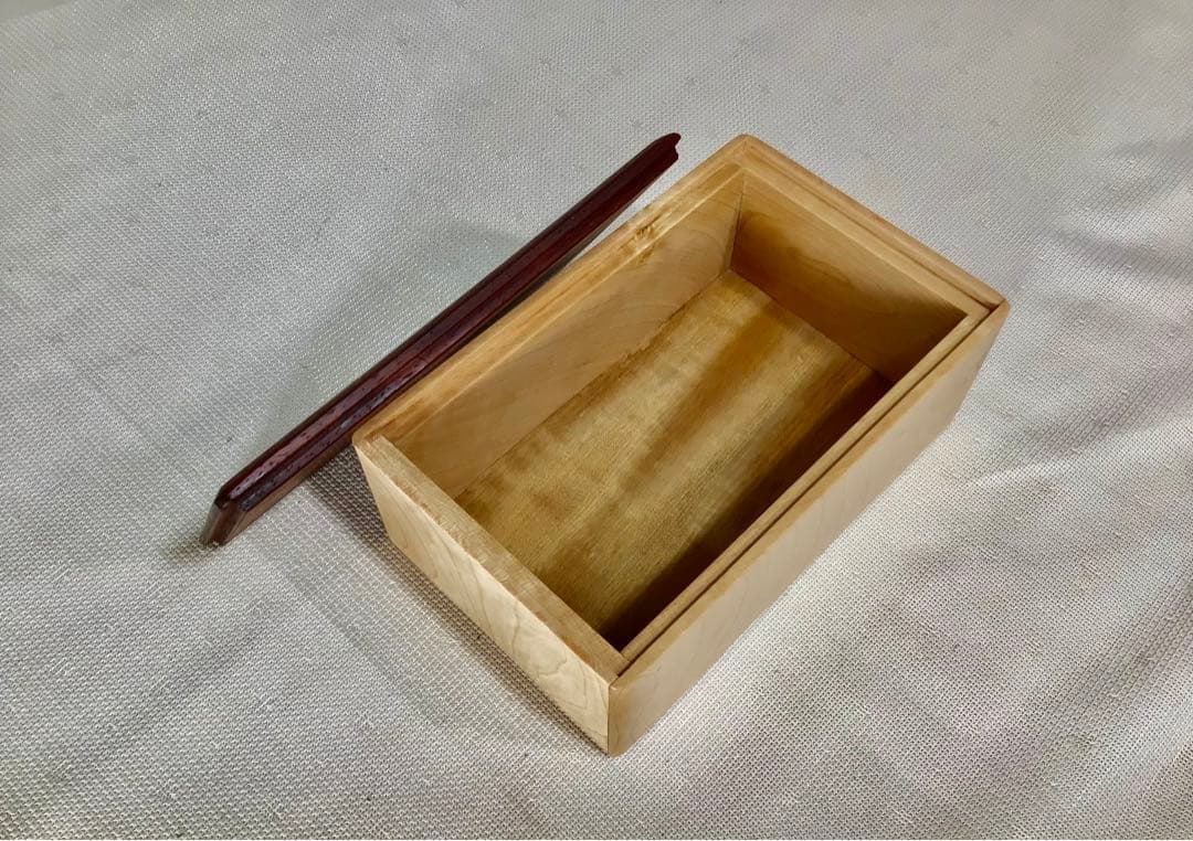 天然木　とち／紫檀　宝石箱　コレクションボックス　一点物　手造り