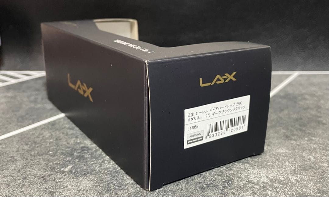 希少 1/43 キッドボックス LA-X NISSAN ローレル旧車 カスタム