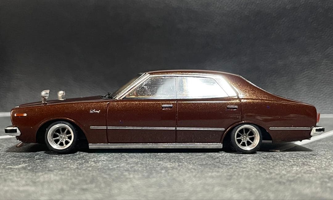 希少 1/43 キッドボックス LA-X NISSAN ローレル旧車 カスタム
