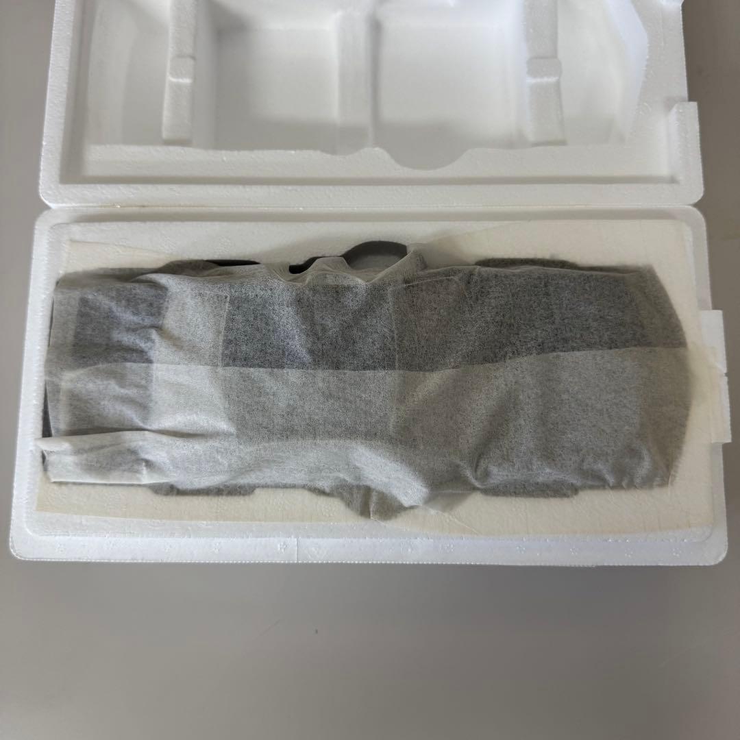 【新品】オートアート  M 635 CSi 紺メタ　1/18