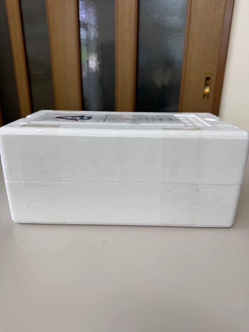 【新品】オートアート  M 635 CSi 紺メタ　1/18