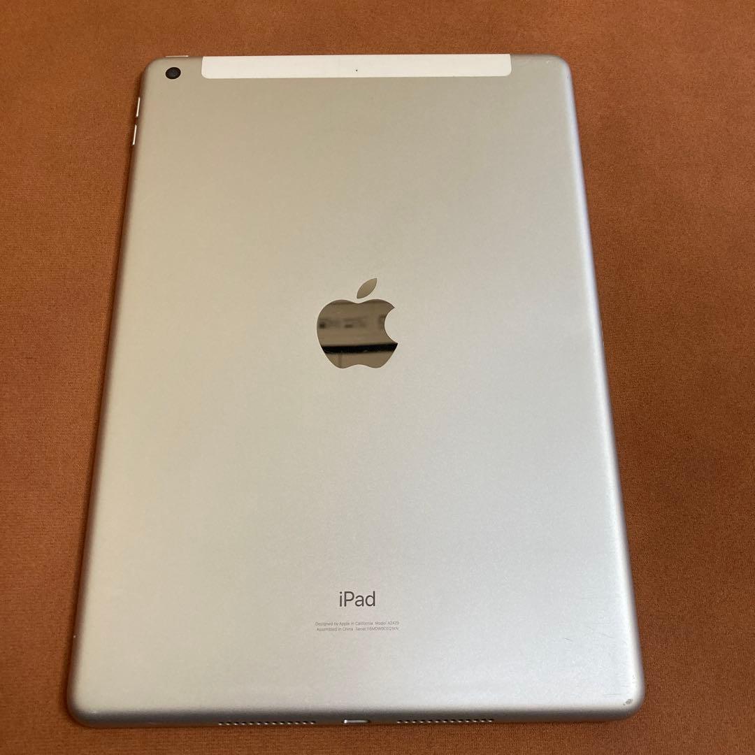 559【早い者勝ち】iPad8 第8世代 32GB SIMフリー☆