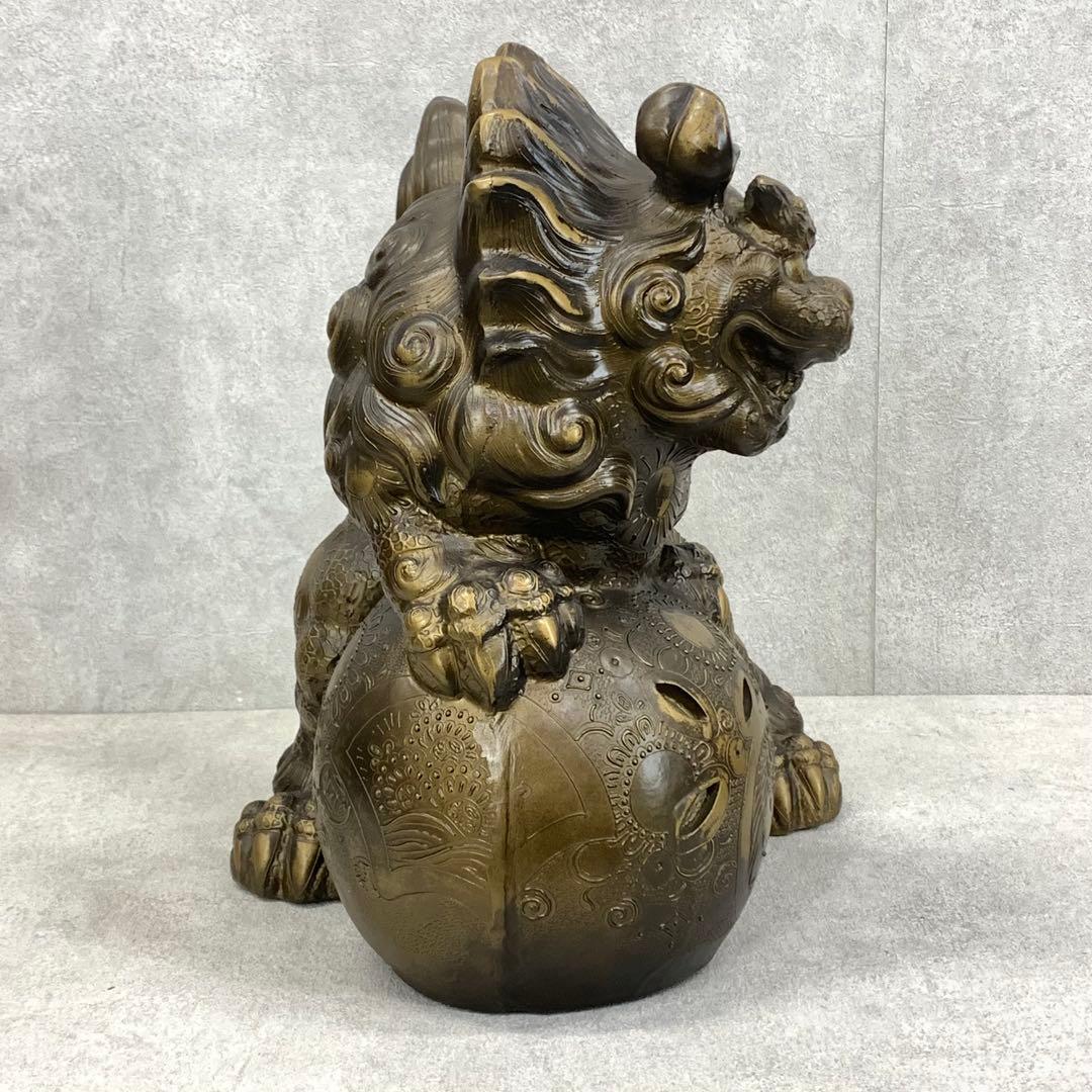 玉乗り 獅子 高さ38cm ゴールド 縁起物 招福 魔除け