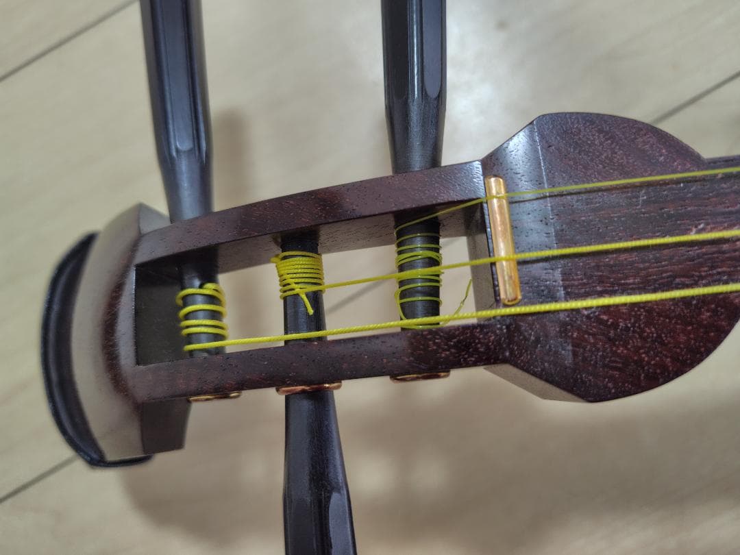 長唄金ホゾ三味線　ボックスケース　バチ　長袋