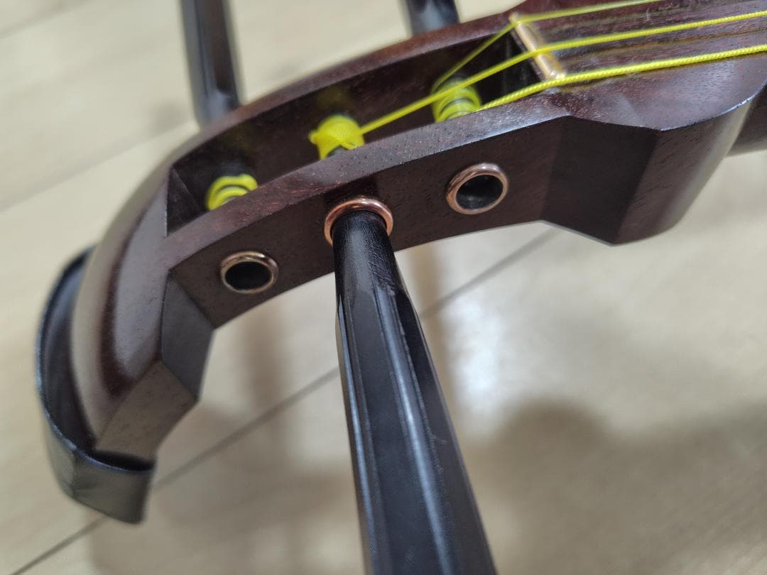 長唄金ホゾ三味線　ボックスケース　バチ　長袋