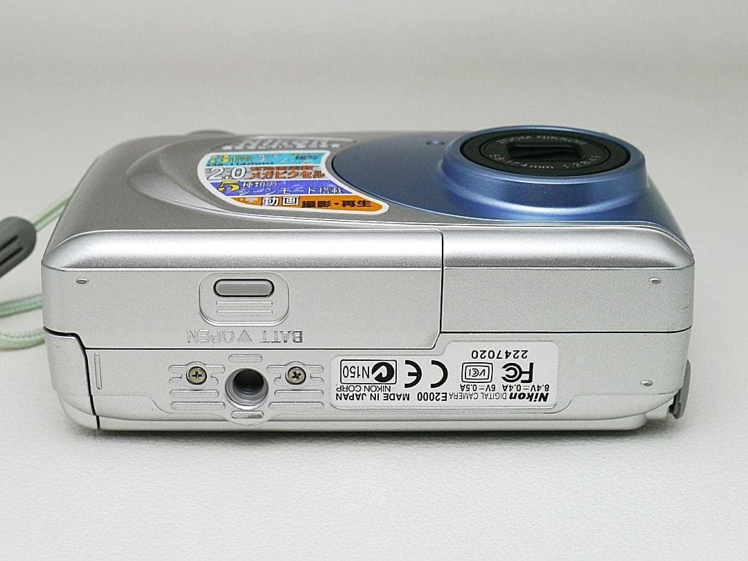 Nikon COOLPIX 2000 試写あり 良品 箱＆付属品付 単三電池仕様