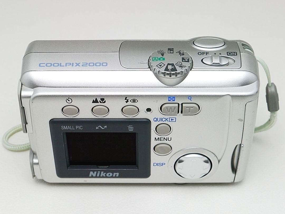 Nikon COOLPIX 2000 試写あり 良品 箱＆付属品付 単三電池仕様