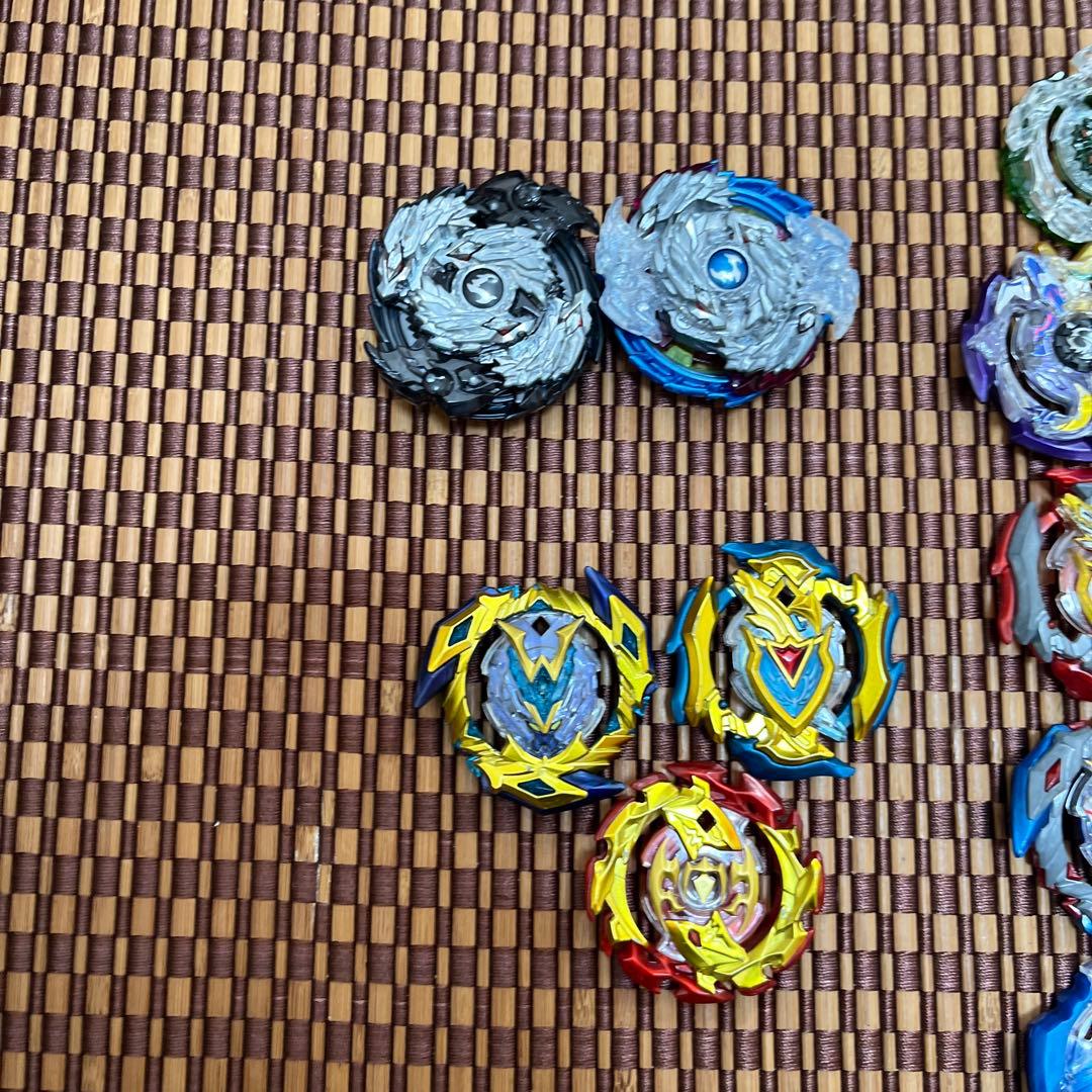 ベイブレードバースト　引退品　まとめ売り　レア物複数✨