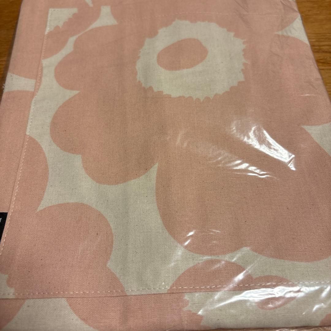 marimekko ピンクエプロン プラス　タオルハンカチ