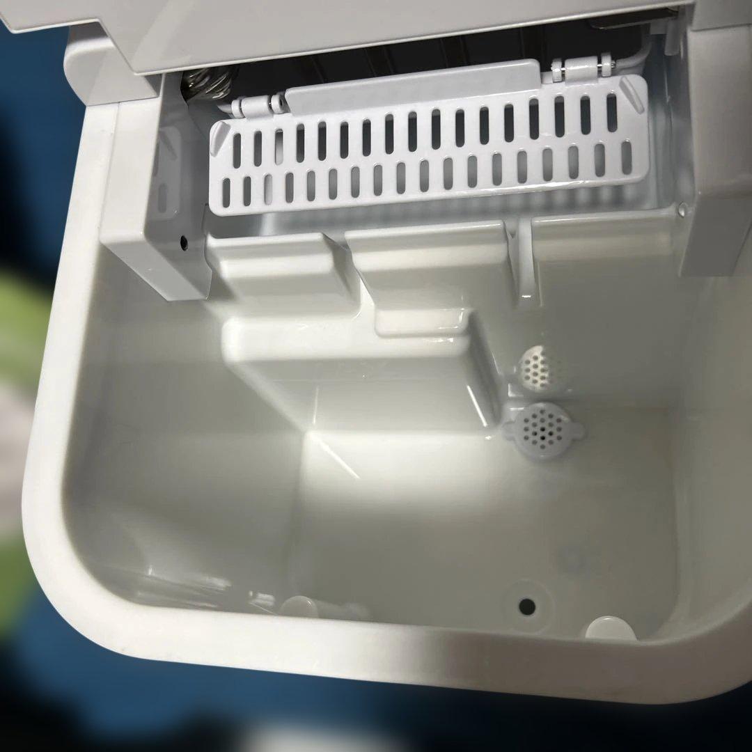 RYUSHO 製氷機　ホワイト