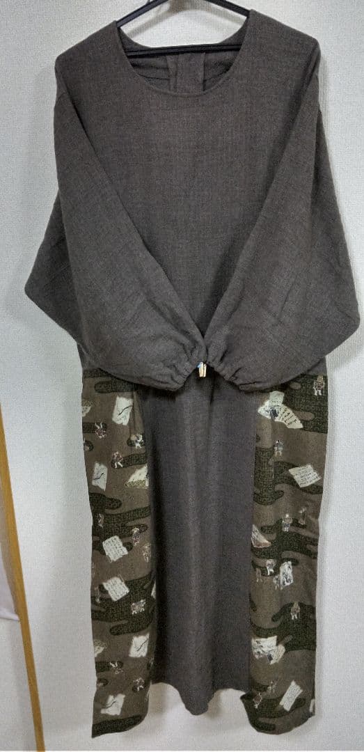 おしゃれなロングワンピース(着物柄付き)(4)