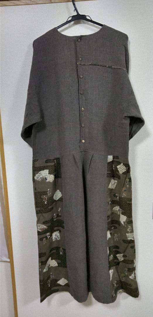 おしゃれなロングワンピース(着物柄付き)(4)