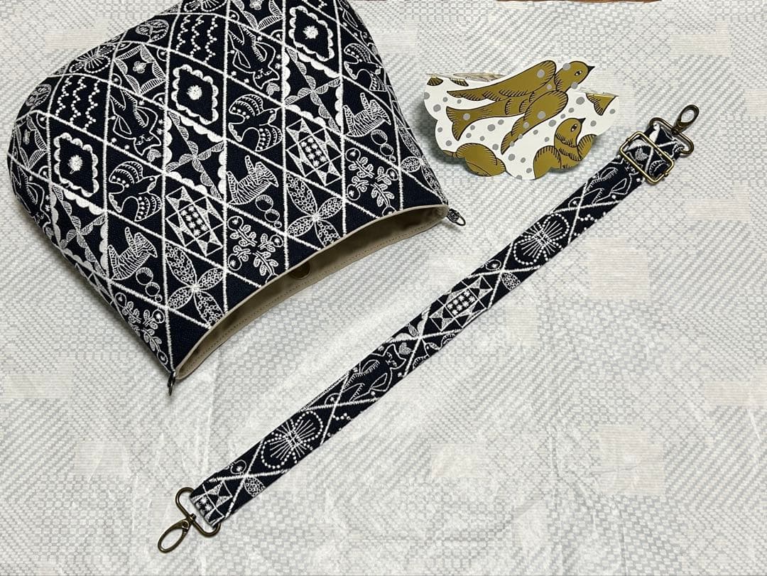 さと75 様 symphony navy コロりんショルダー