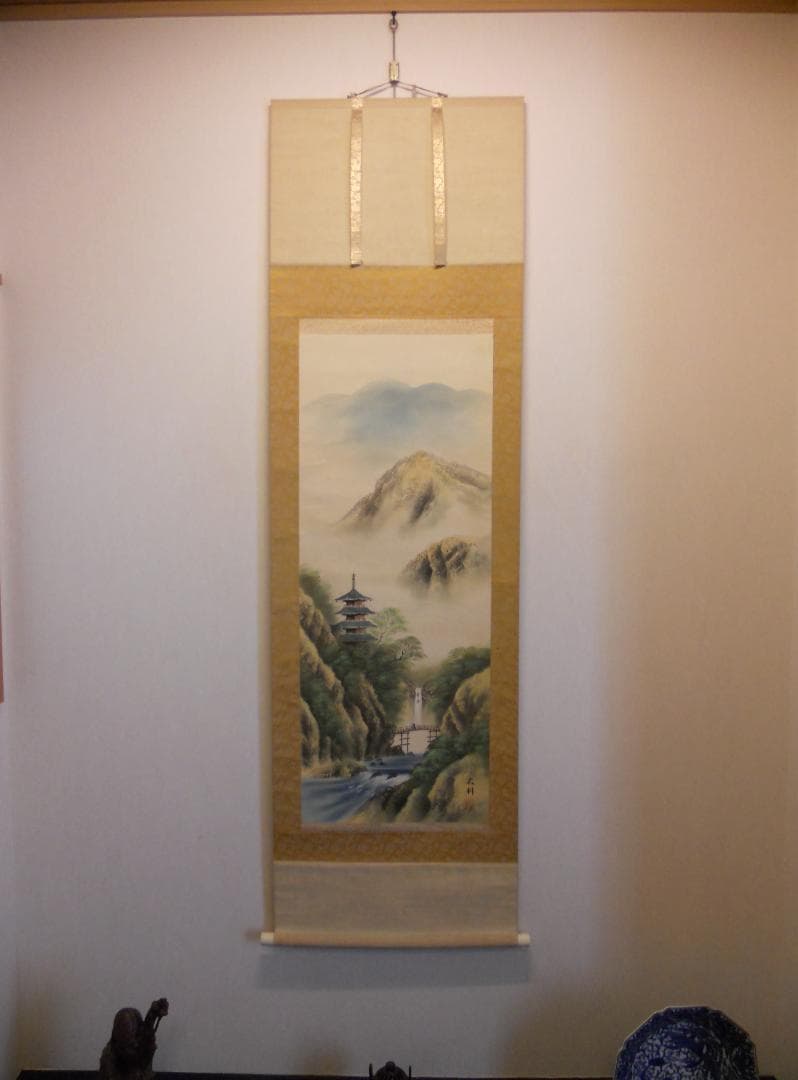 掛け軸 佐竹永耕 彩色山水 絹本 希少 軸装 茶道具 掛軸 美品 です。