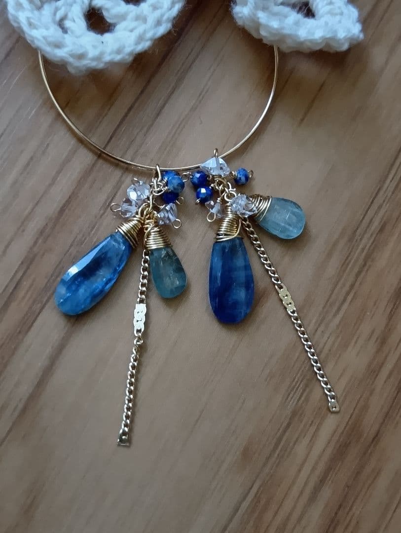 587/14kgf存在感〜２色のカイヤナイトのピアスorイヤリングチャーム他