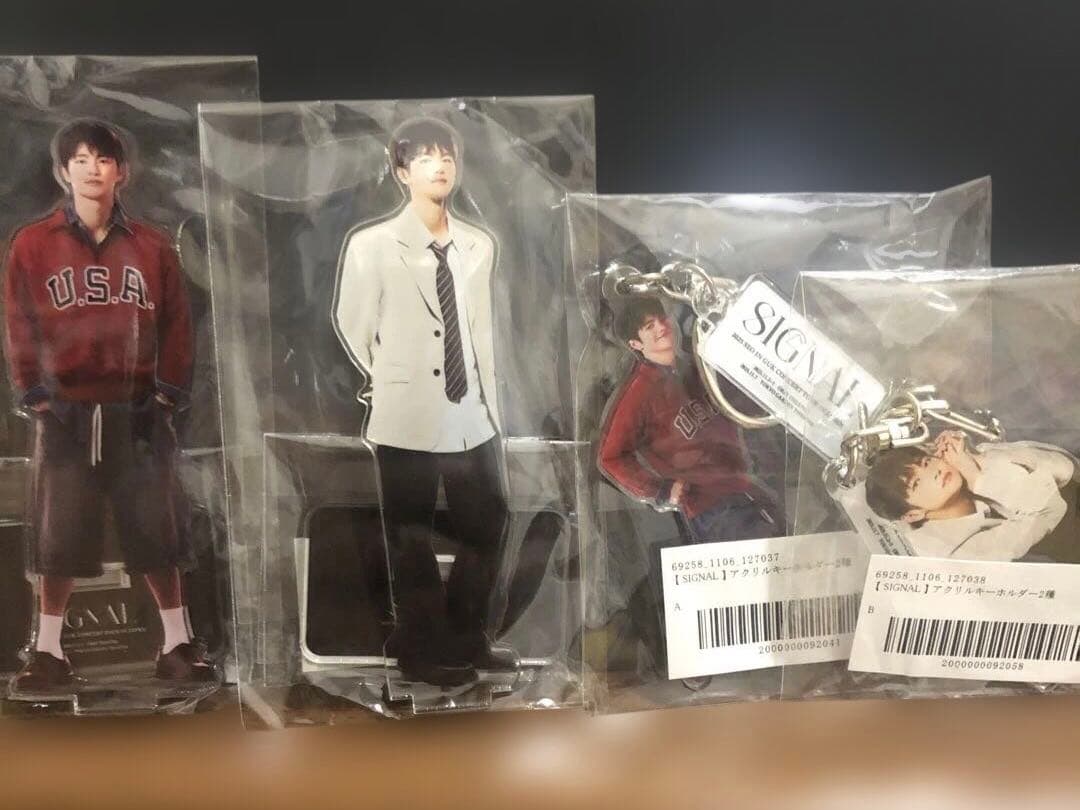 ソイングクSIGNAL アクスタ　アクキーセット4点