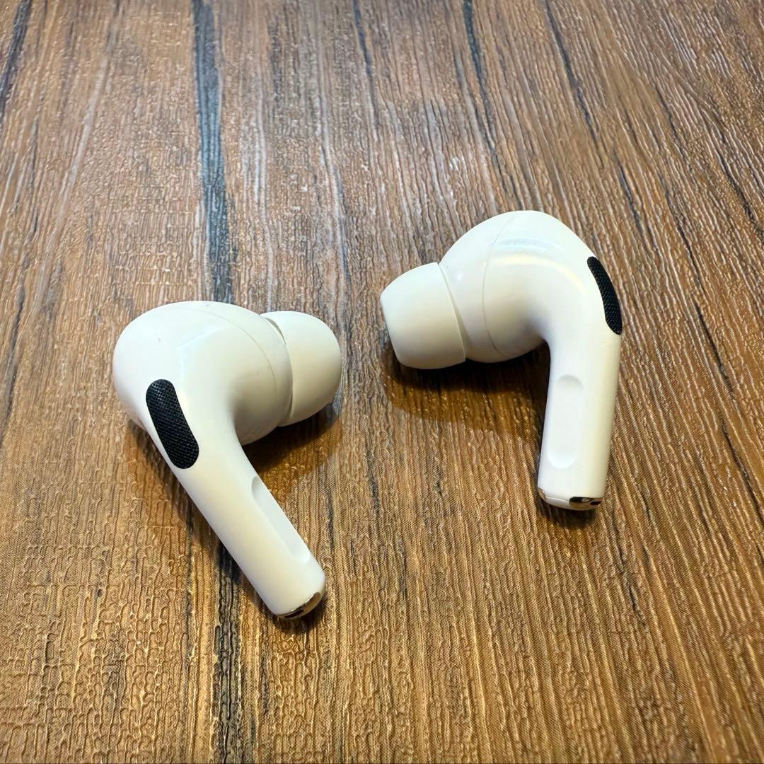 AirPods Pro 1 ワイヤレス充電ケース付き