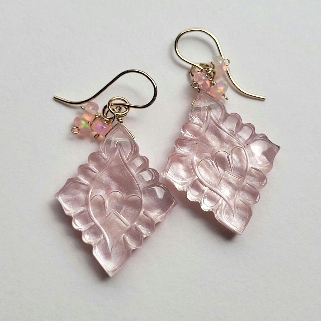 のんたん様 ダブレットストーン カービングピアス