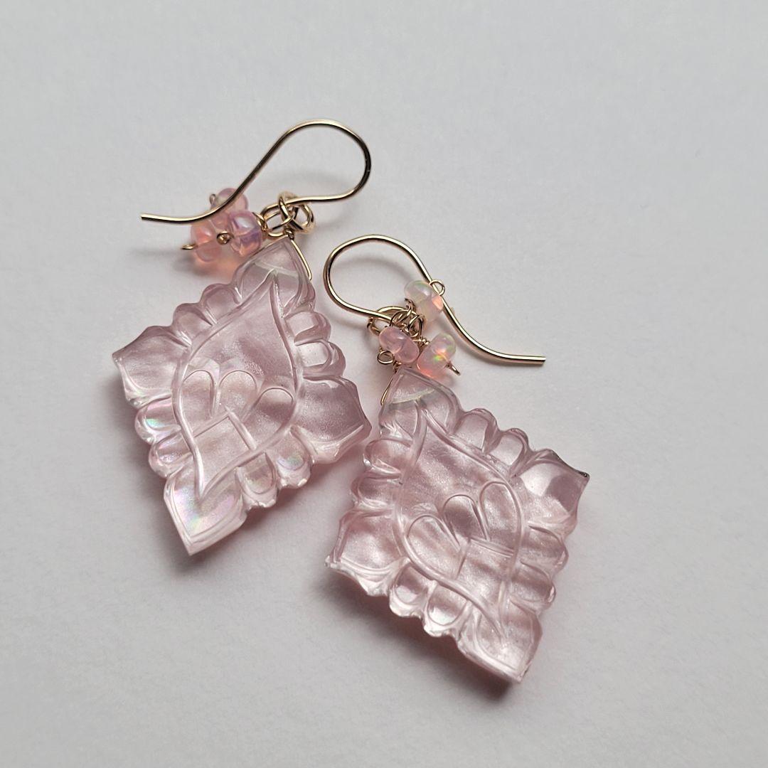 のんたん様 ダブレットストーン カービングピアス