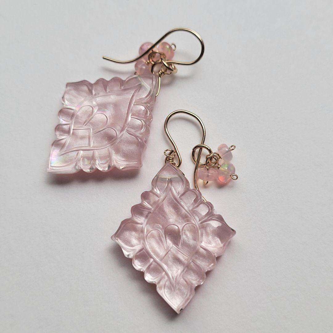 のんたん様 ダブレットストーン カービングピアス