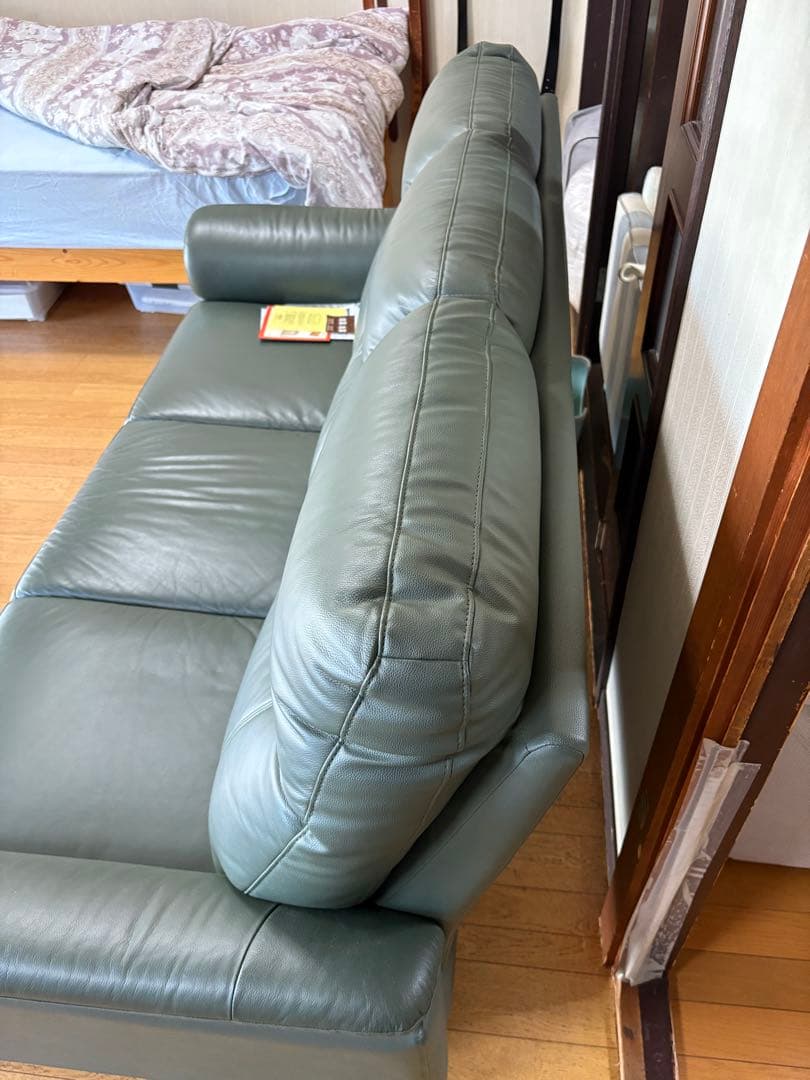 ニトリ3人用本革ソファ　ナルタKD DBR
