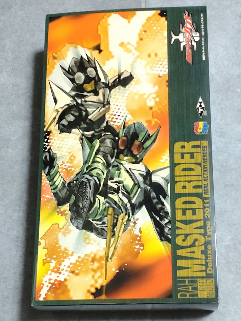 メディコムトイ　RAH　仮面ライダー　キックホッパー　1/6アクションフィギュア