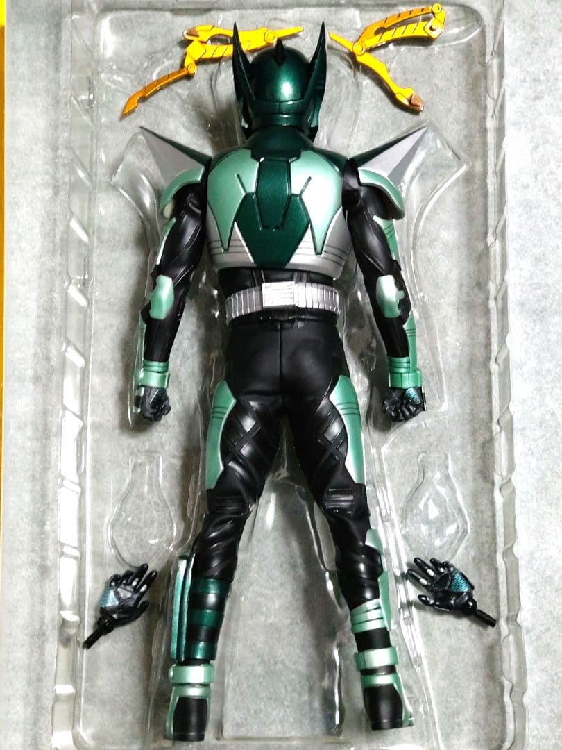 メディコムトイ　RAH　仮面ライダー　キックホッパー　1/6アクションフィギュア